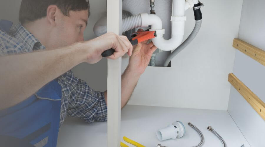 Local tankless water heater installation in Oxly, MO